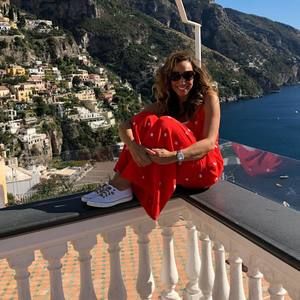 Meet your Posher, Harmony